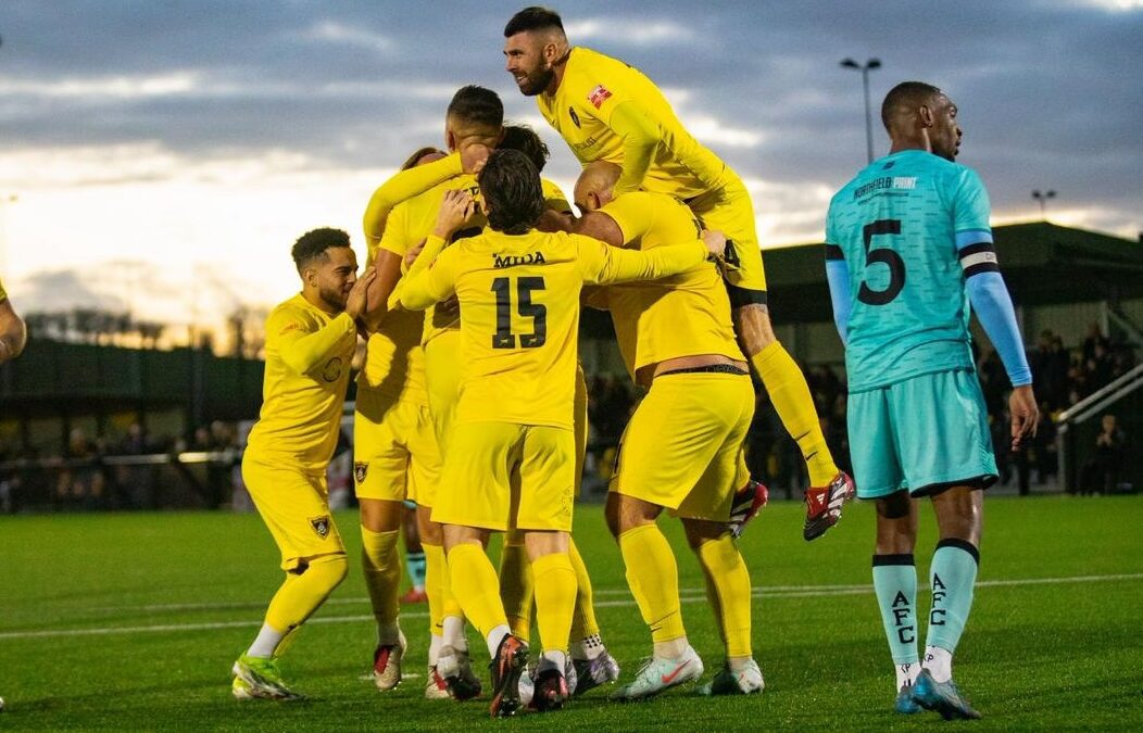 Taylor Heroics and Morris Finish Seal Beehive Victory